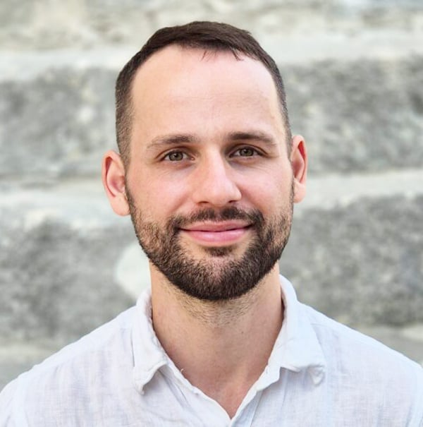 Osteopath Jakob Essen in Tremithousa & Paphos